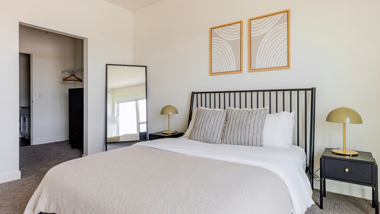 Photo of Bedroom in Elmhurst