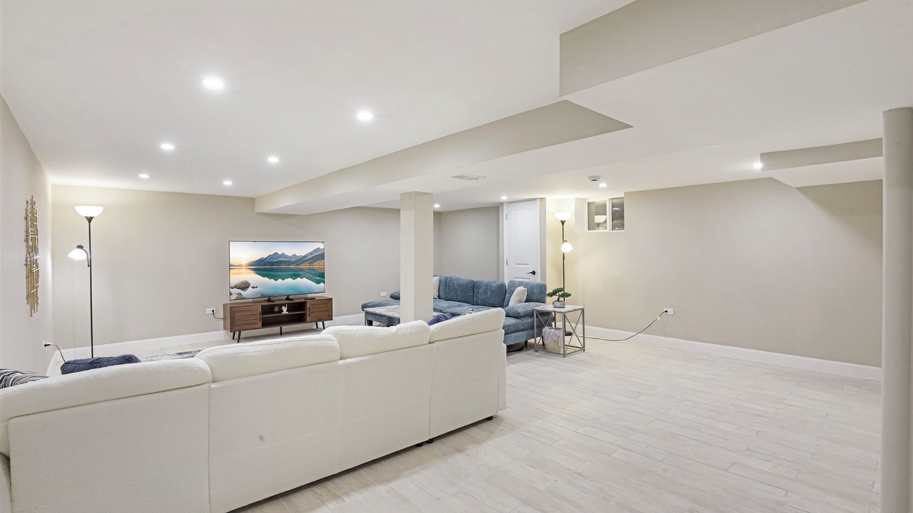 Photo of Livingroom in Skokie