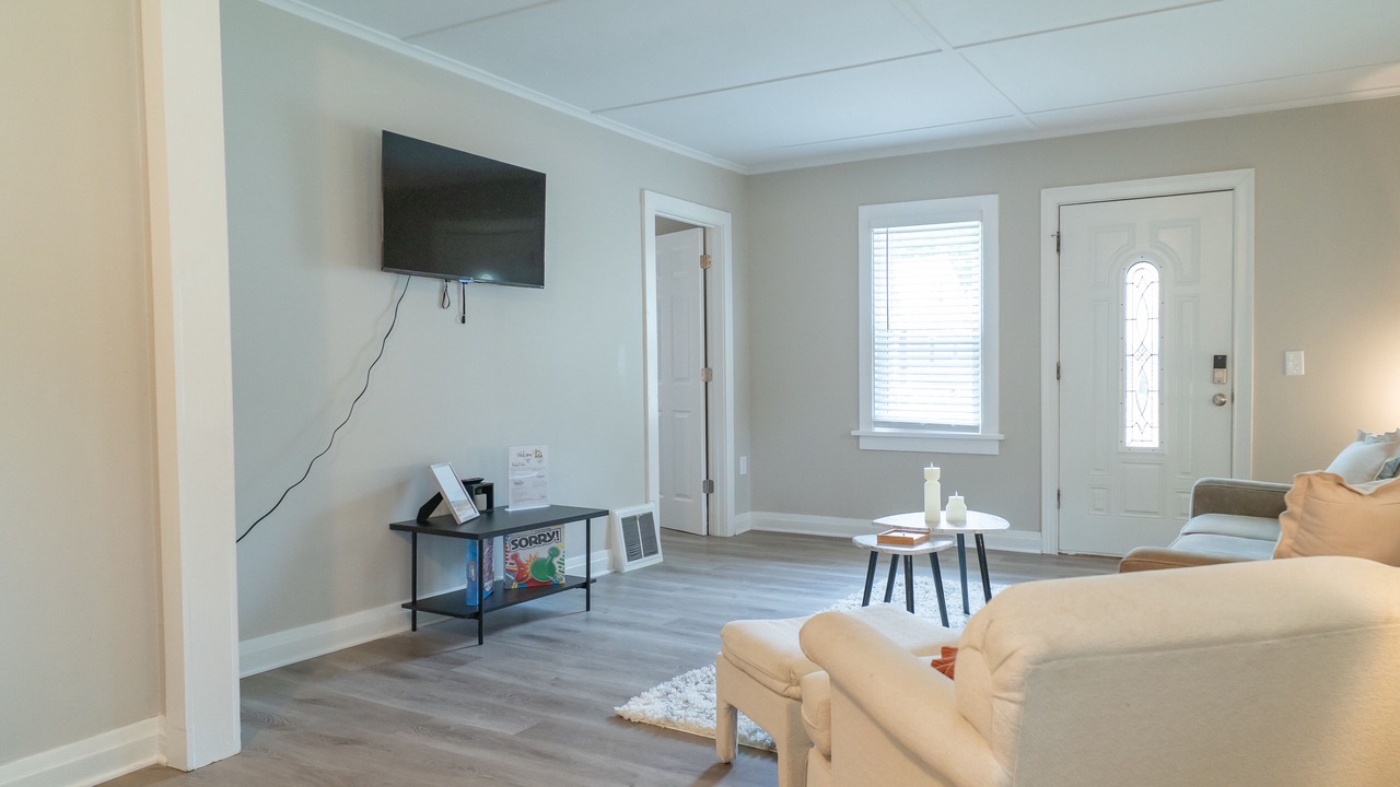 Photo of Livingroom in St. Charles