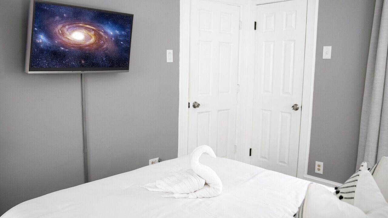 Photo of Bedroom in Cragin
