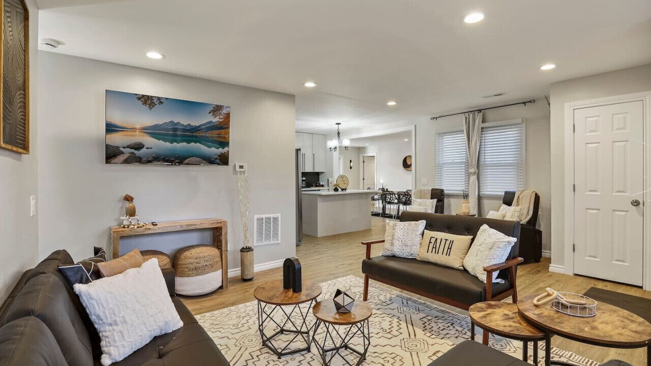 Photo of Livingroom in Fox Valley