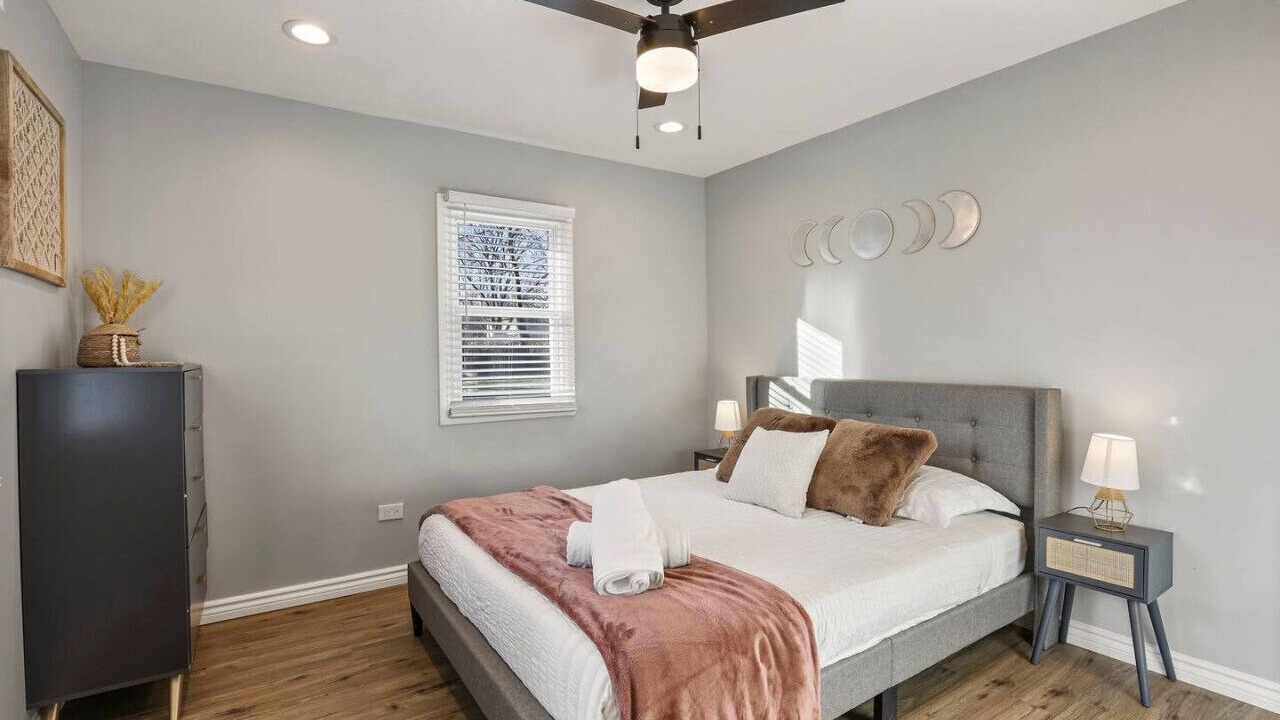 Photo of Bedroom in Fox Valley
