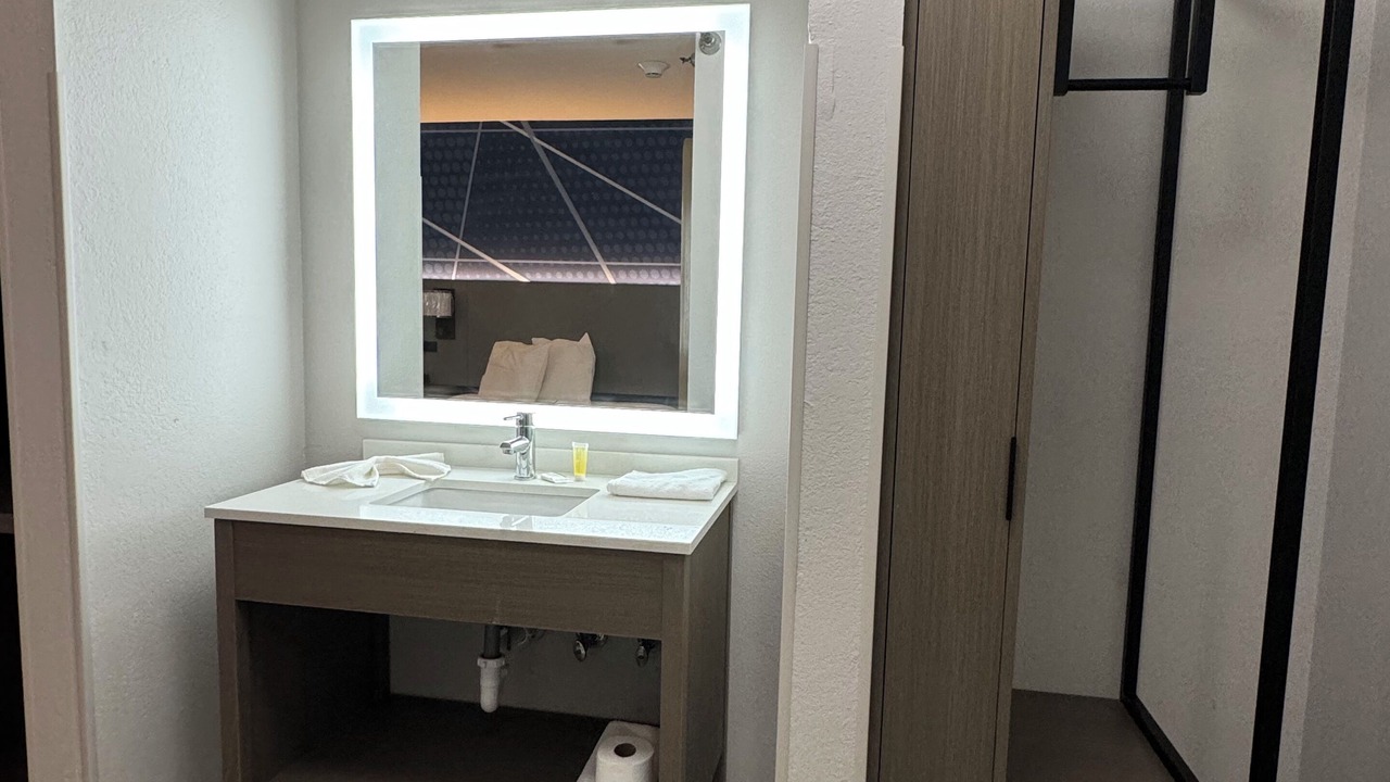 Photo of Bathroom in Hazel Crest