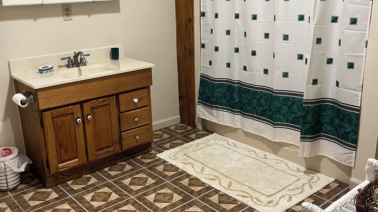 Photo of Bathroom in Speer