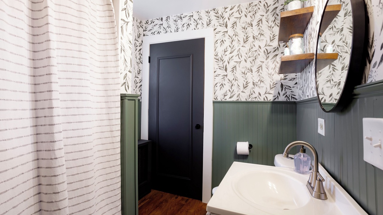 Photo of Bathroom in Lockport