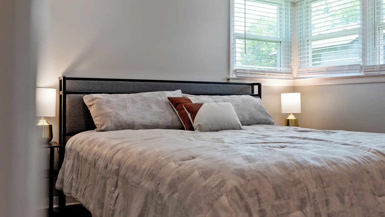 Photo of Bedroom in Willowbrook