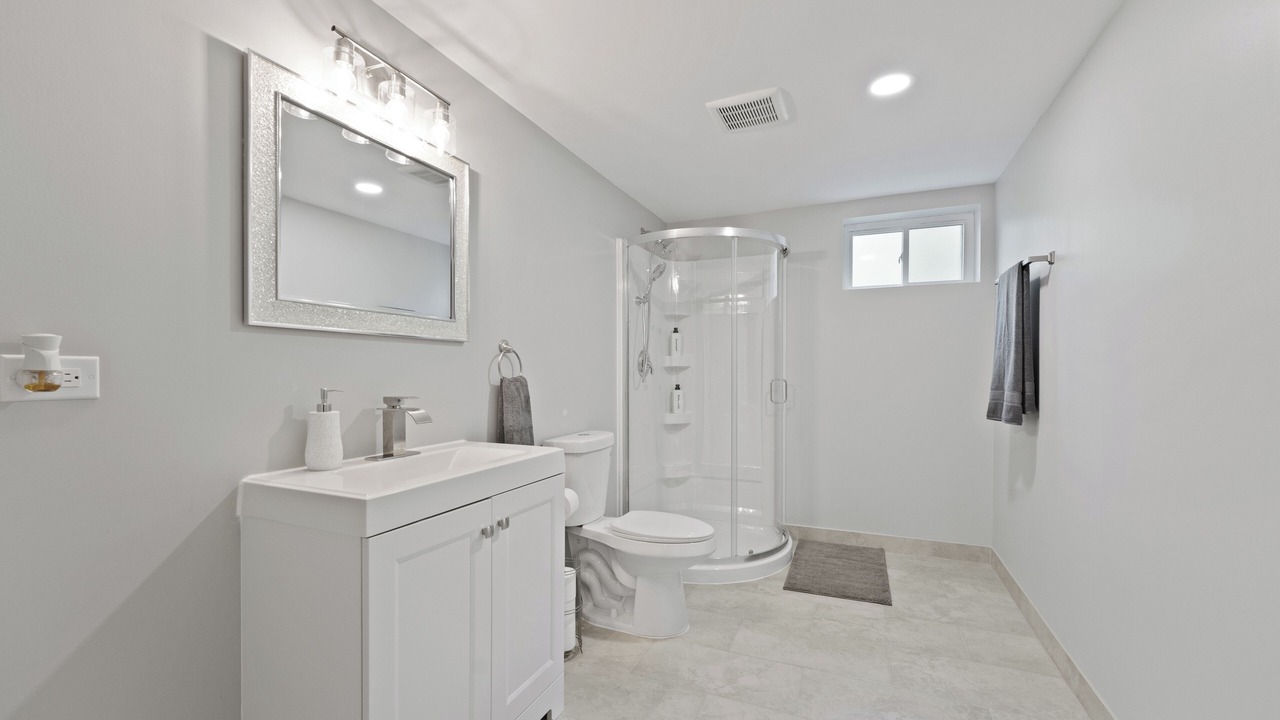 Photo of Bathroom in Willowbrook