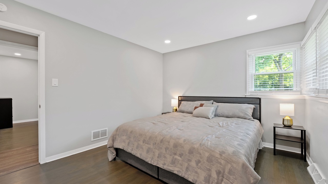 Photo of Bedroom in Willowbrook