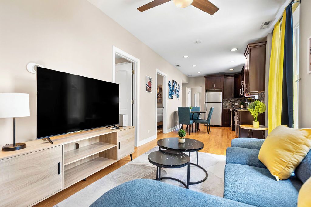 Photo of Livingroom in West Bucktown