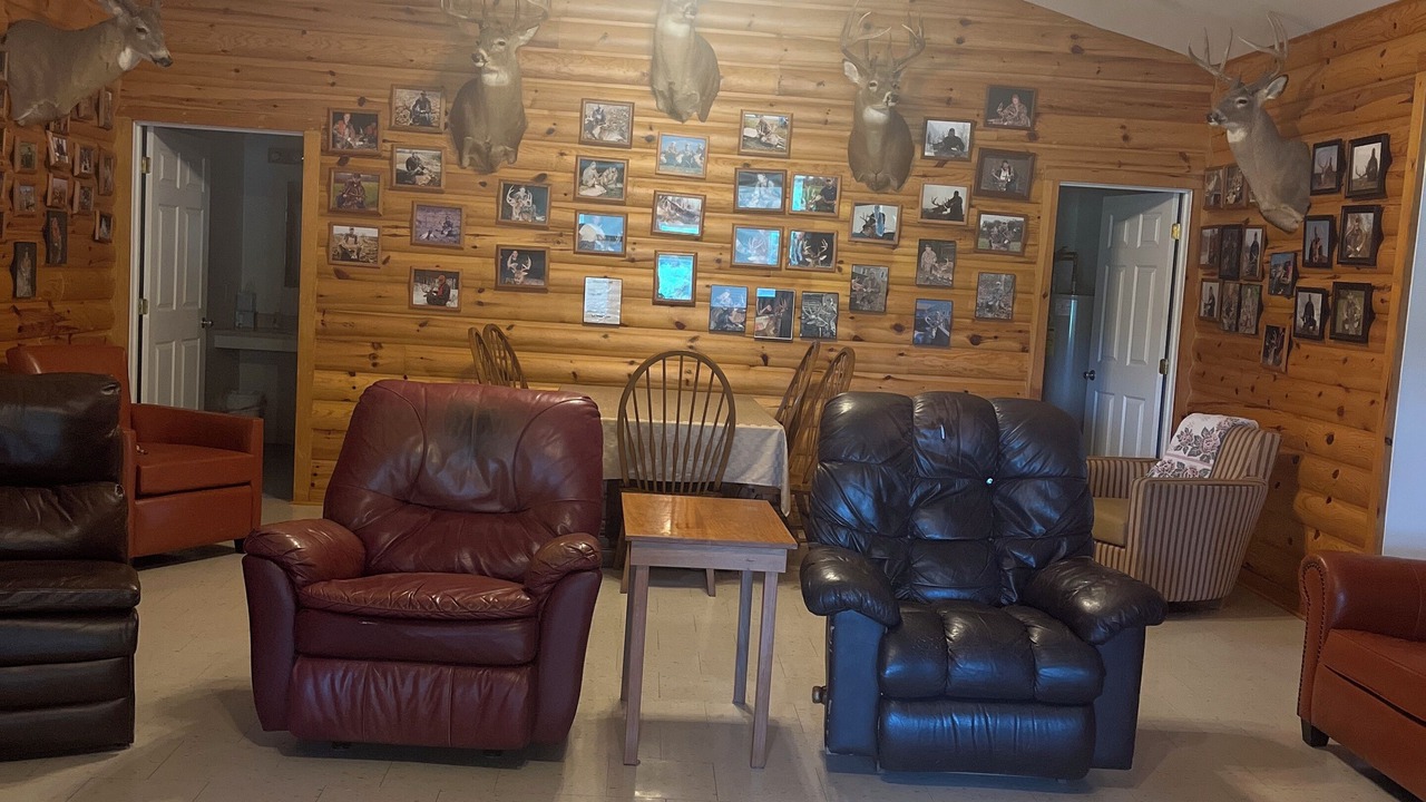 Photo of Livingroom in Michael