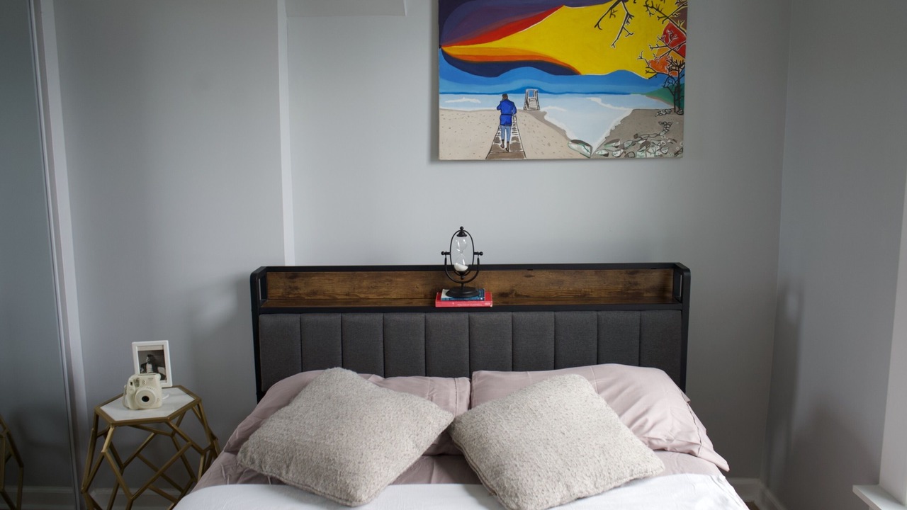 Photo of Bedroom in East Garfield Park