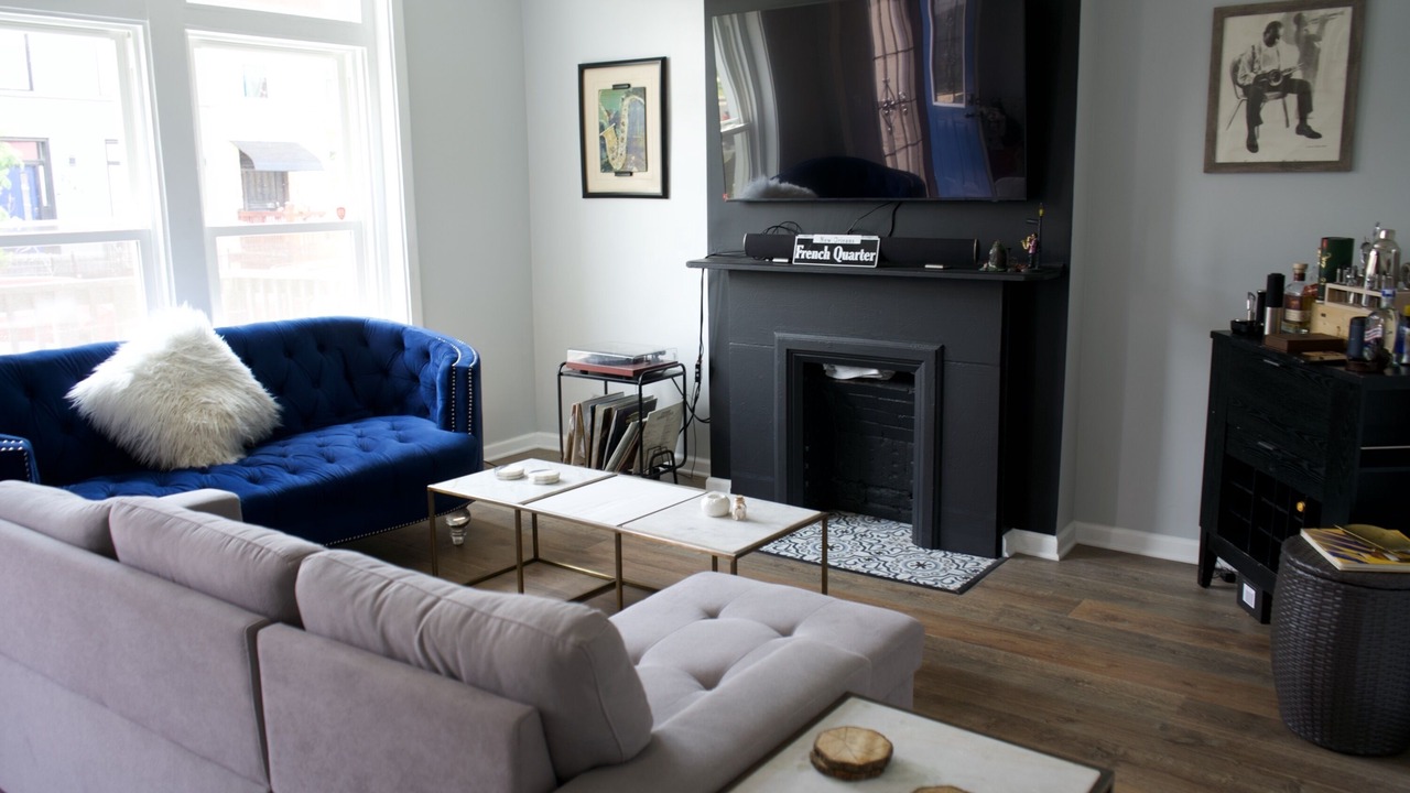 Photo of Livingroom in East Garfield Park