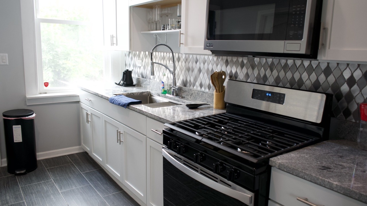 Photo of Kitchen in East Garfield Park