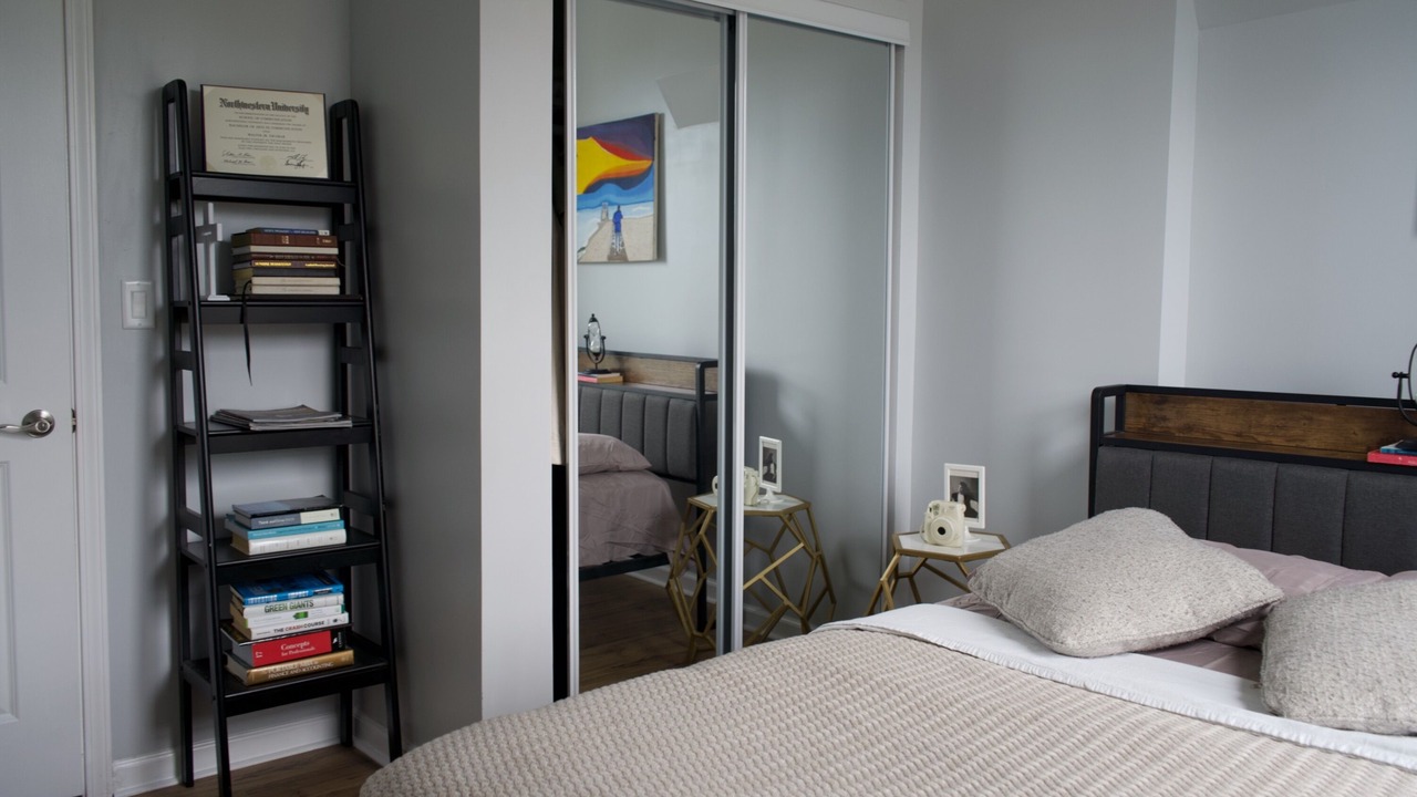 Photo of Bedroom in East Garfield Park