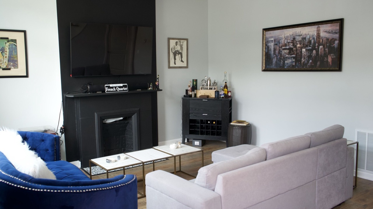 Photo of Livingroom in East Garfield Park