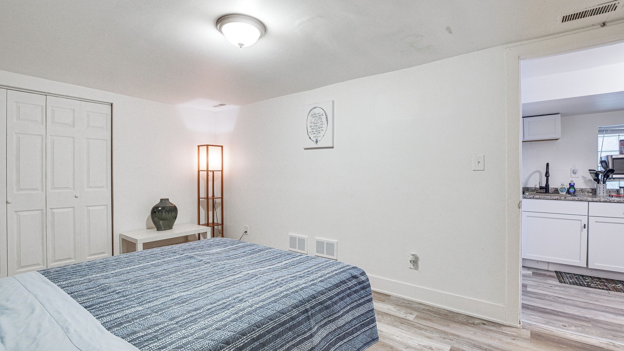 Photo of Bedroom in Woodlawn
