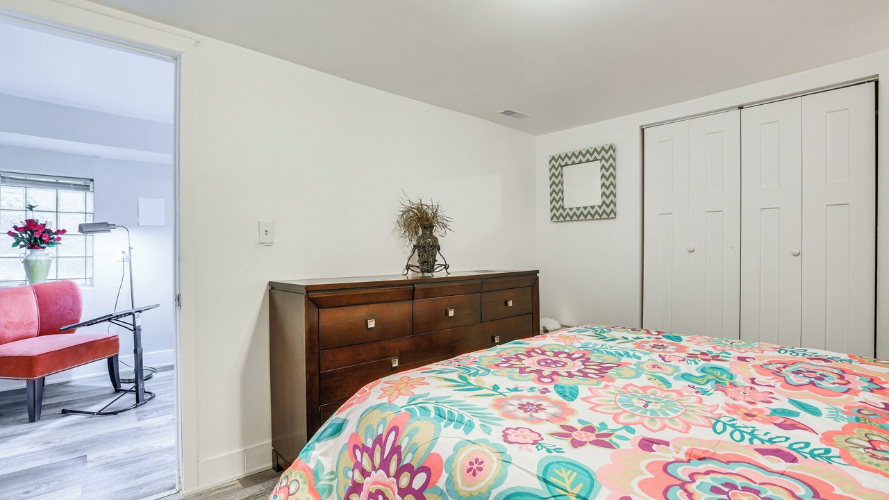 Photo of Bedroom in Woodlawn