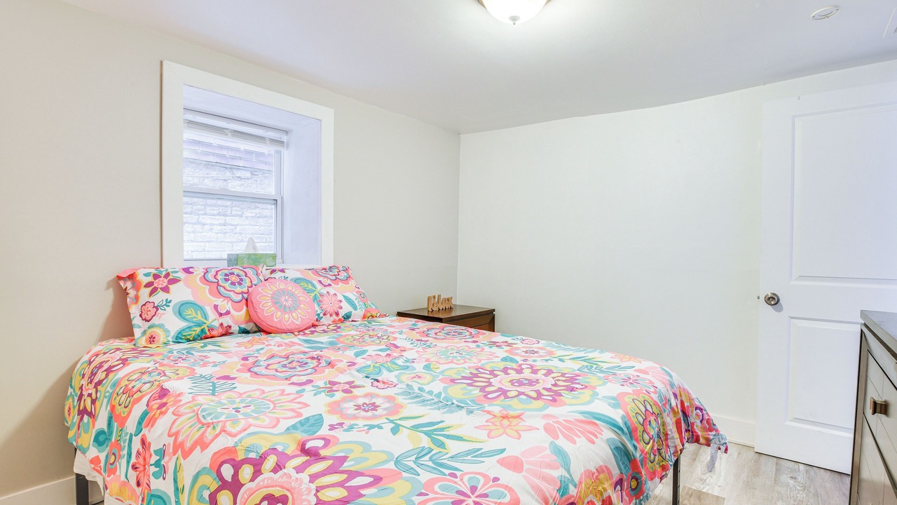 Photo of Bedroom in Woodlawn