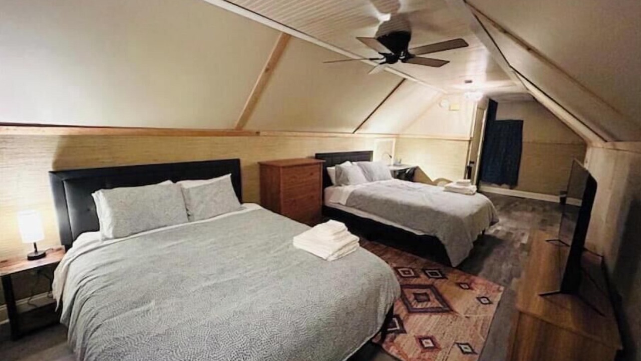 Photo of Bedroom in La Grange