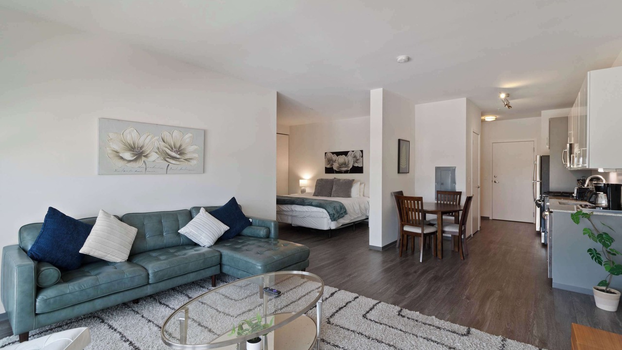 Photo of Livingroom in Palmer Square