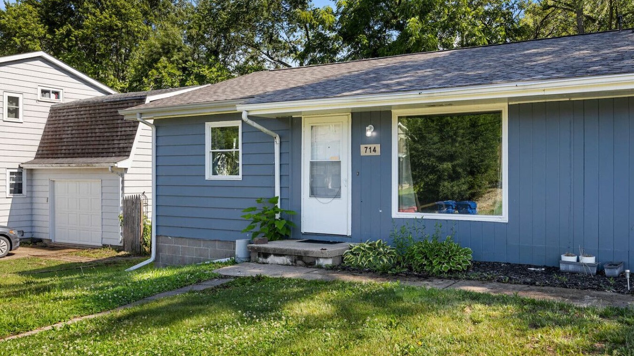 Photo of Outdoor in Peoria Heights