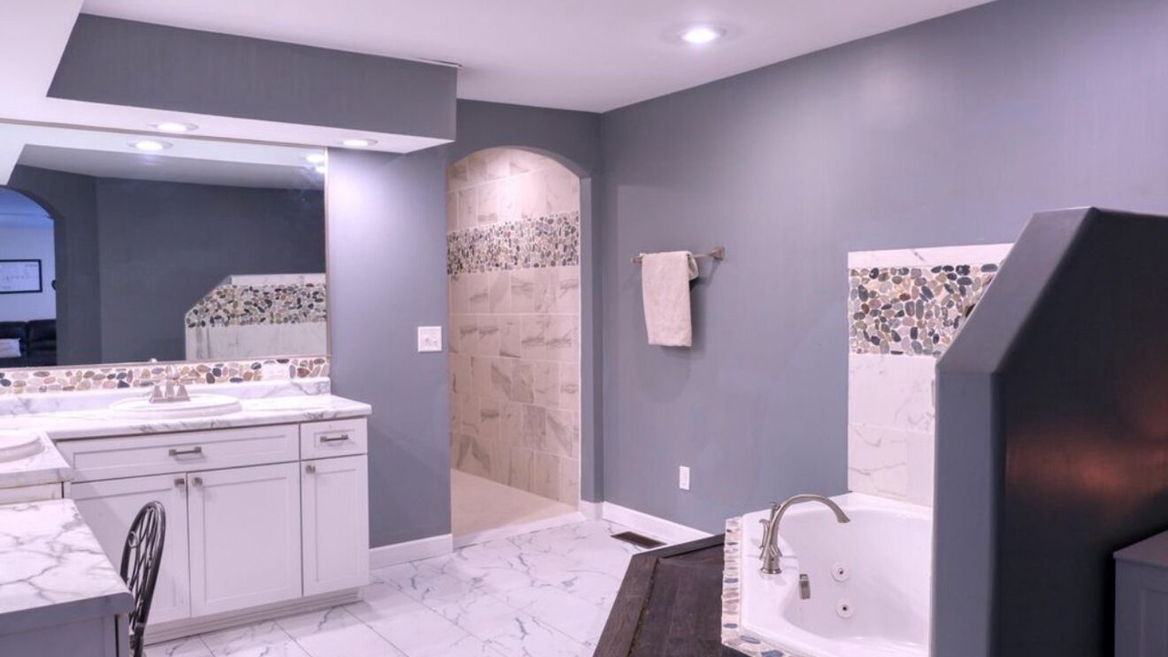 Photo of Bathroom in Marion