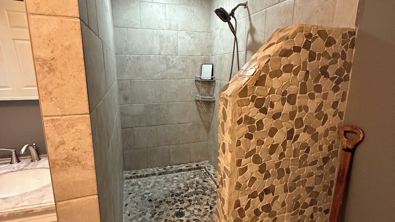 Photo of Bathroom in Marion