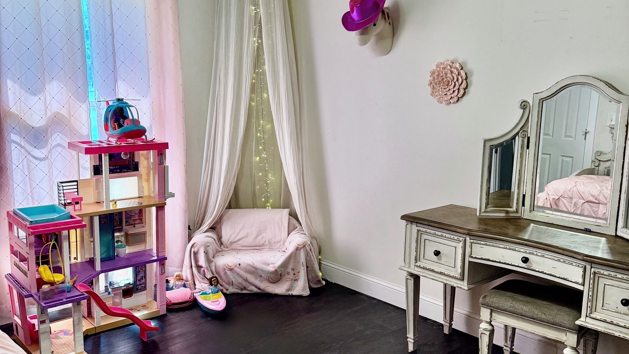 Photo of Bedroom in Marion