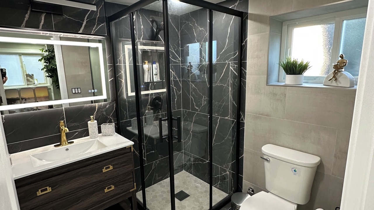 Photo of Bathroom in Villa Park