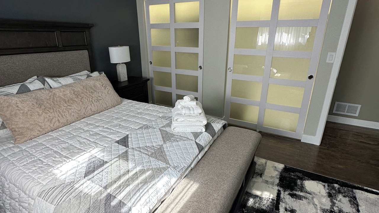 Photo of Bedroom in Villa Park