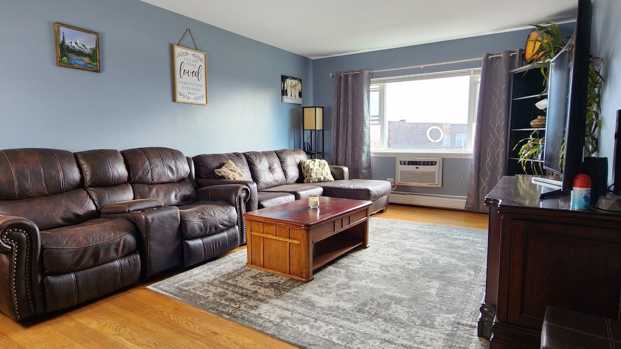 Photo of Livingroom in Chicago