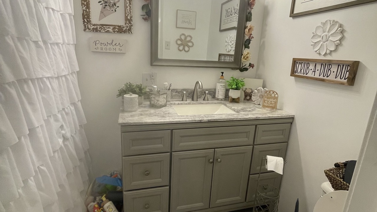 Photo of Bathroom in Energy