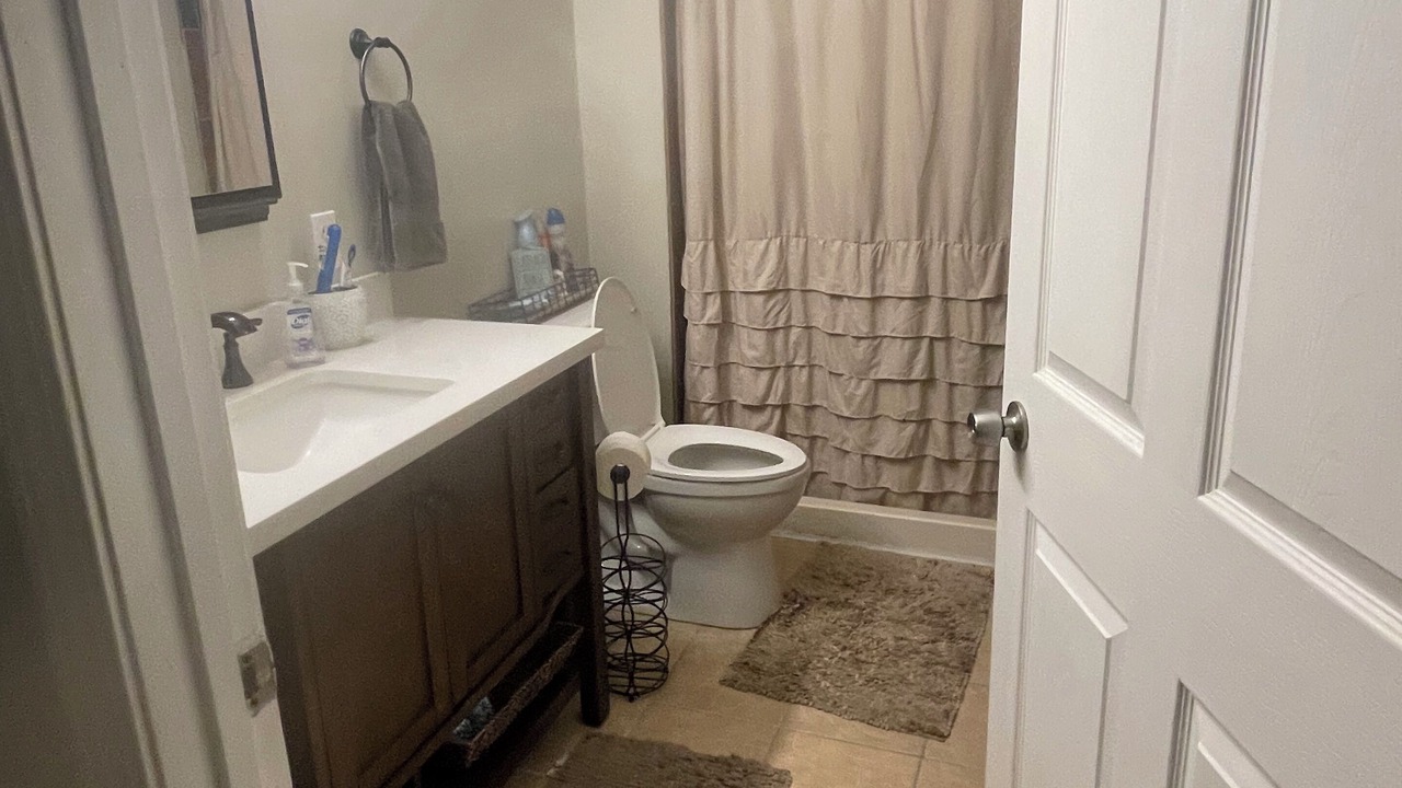 Photo of Bathroom in Energy