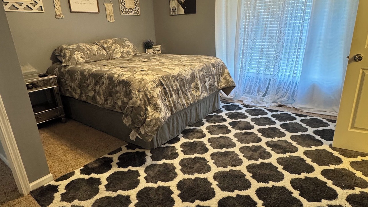 Photo of Bedroom in Energy