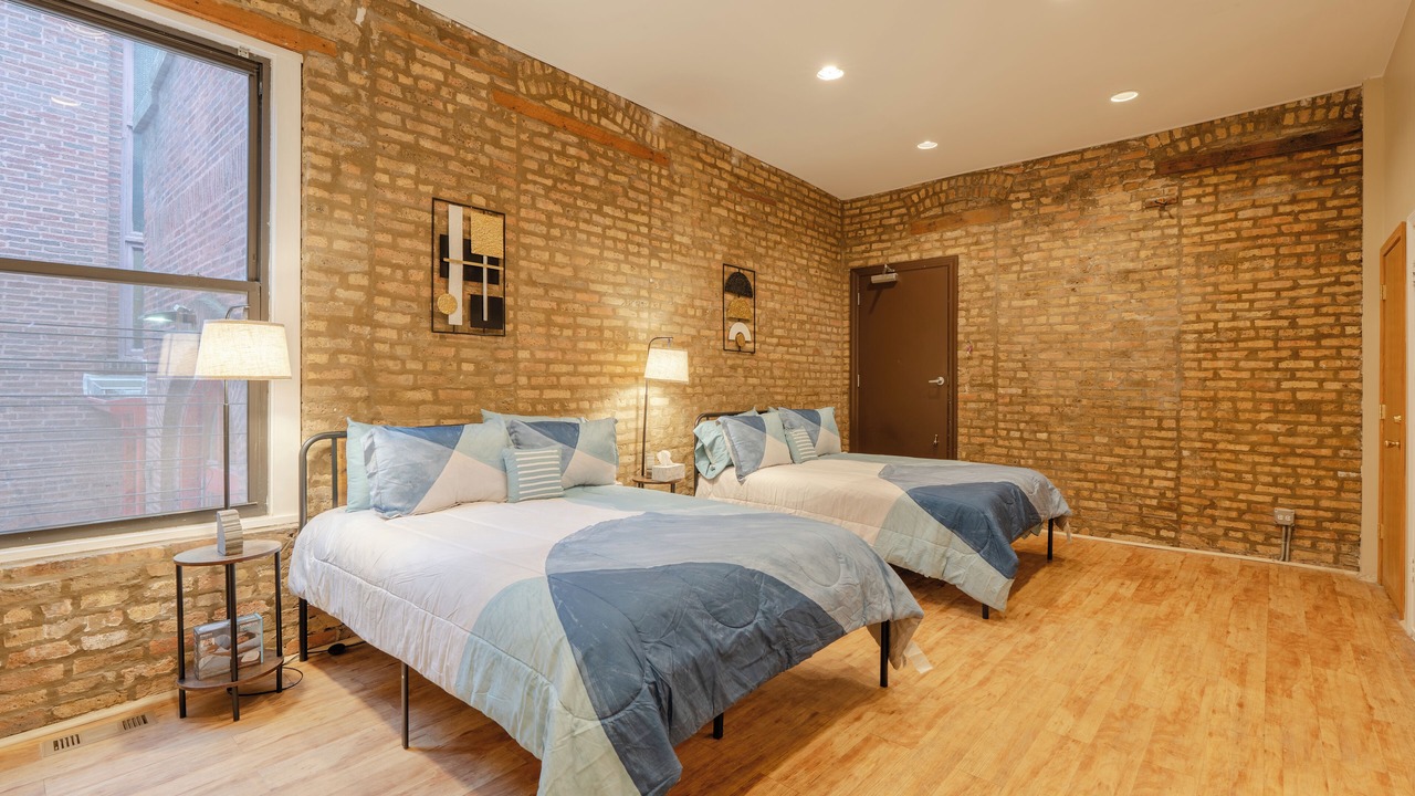 Photo of Bedroom in Lake View East