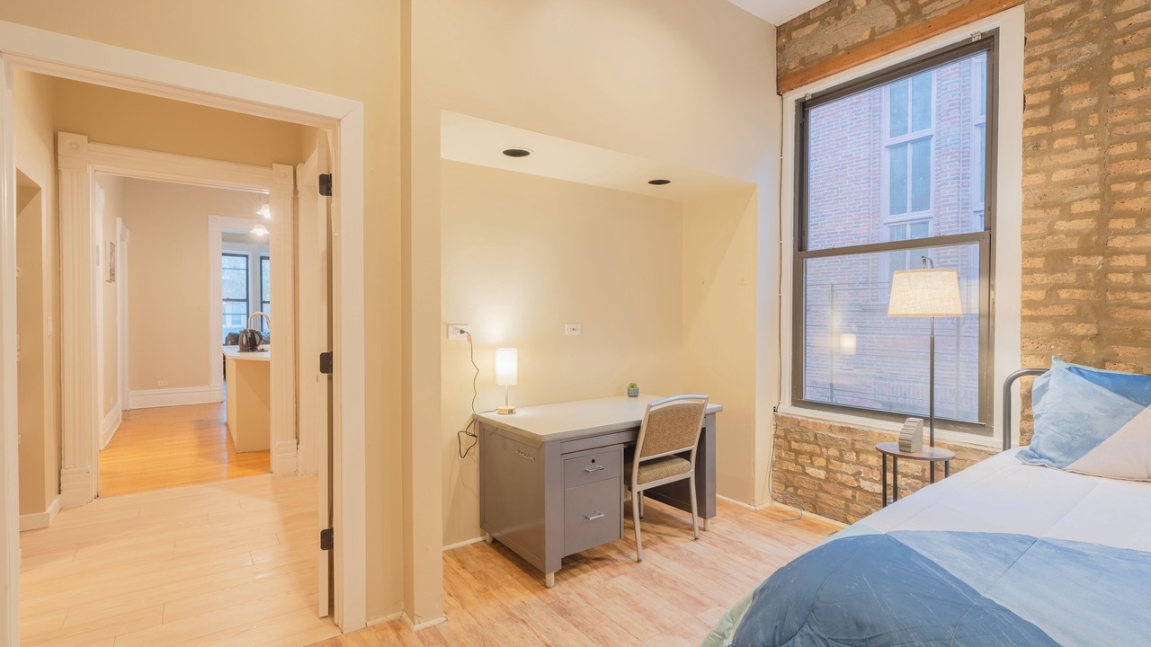 Photo of Bedroom in Lake View East