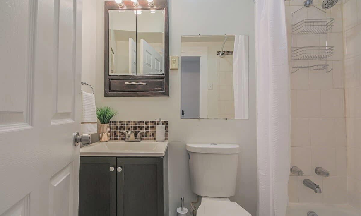 Photo of Bathroom in Forest Park