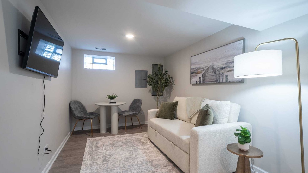Photo of Livingroom in West Ridge