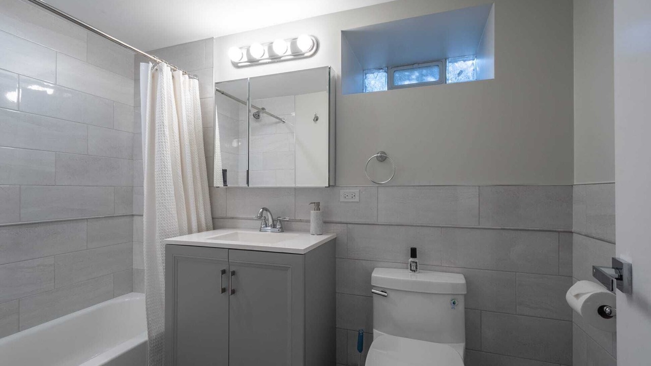 Photo of Bathroom in West Ridge