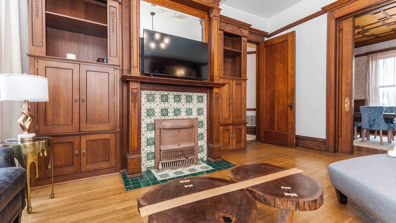 Photo of Livingroom in Lexington