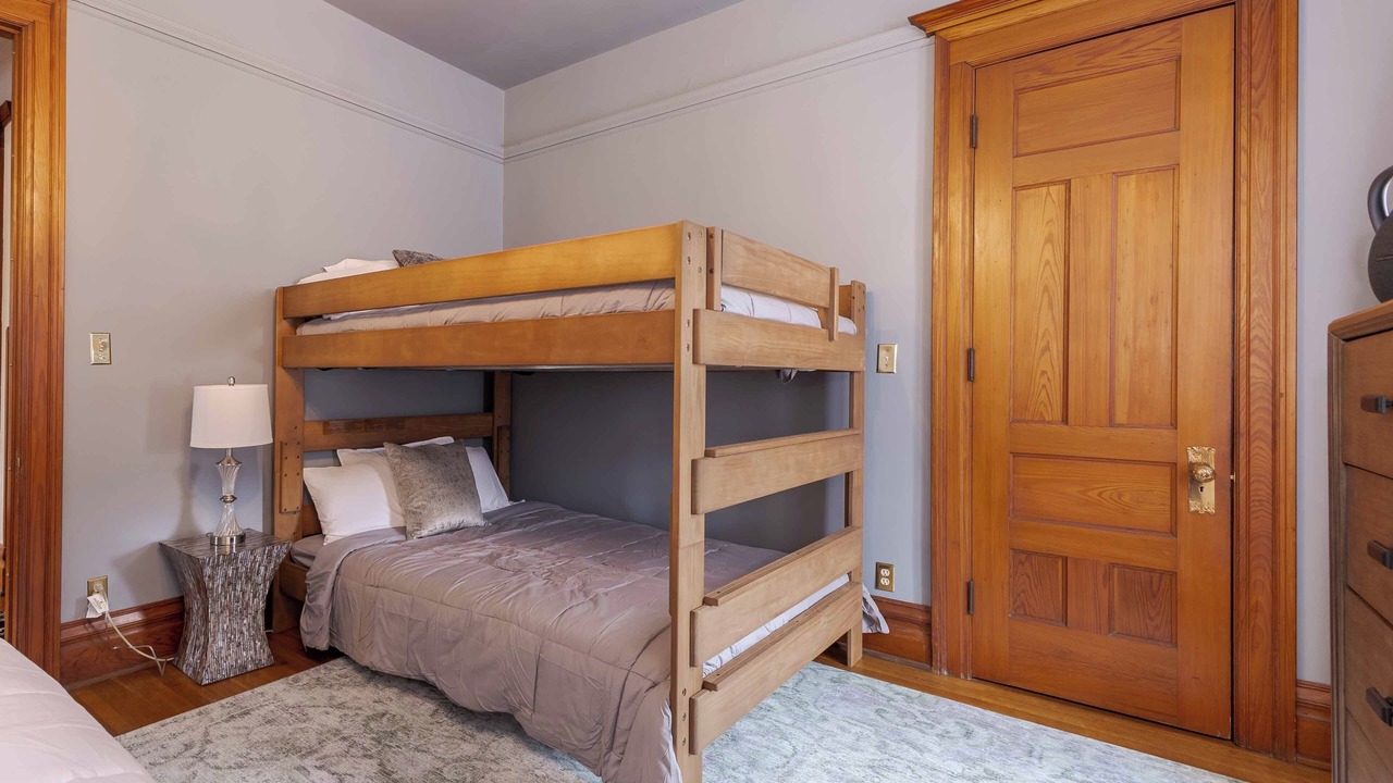 Photo of Bedroom in Lexington