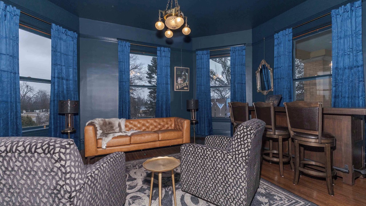 Photo of Livingroom in Lexington