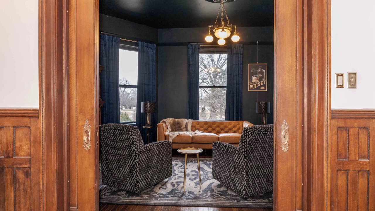 Photo of Livingroom in Lexington