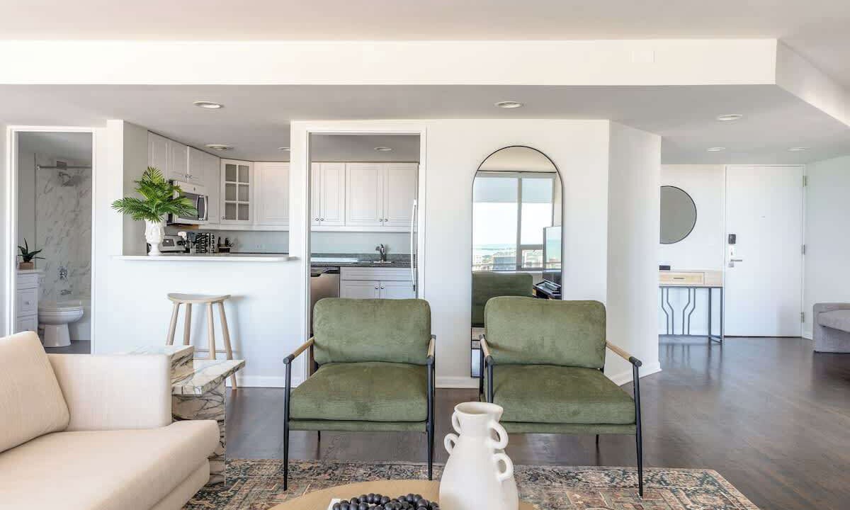 Photo of Livingroom in Rush and Division