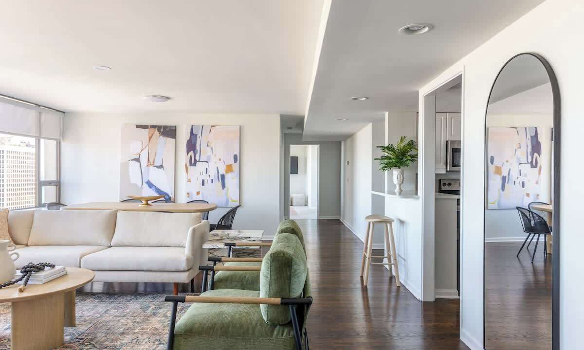 Photo of Livingroom in Rush and Division