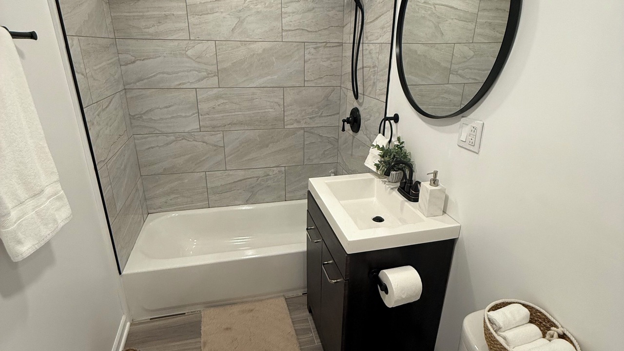 Photo of Bathroom in Edgewater