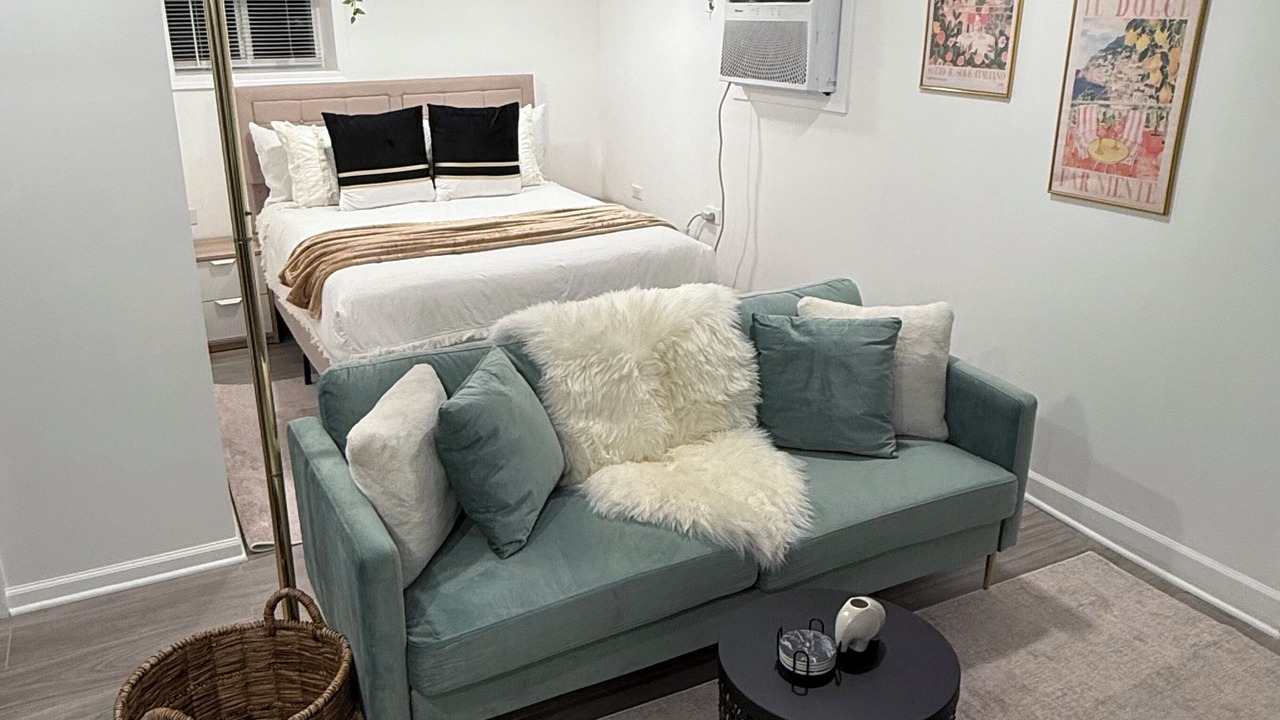 Photo of Bedroom in Edgewater