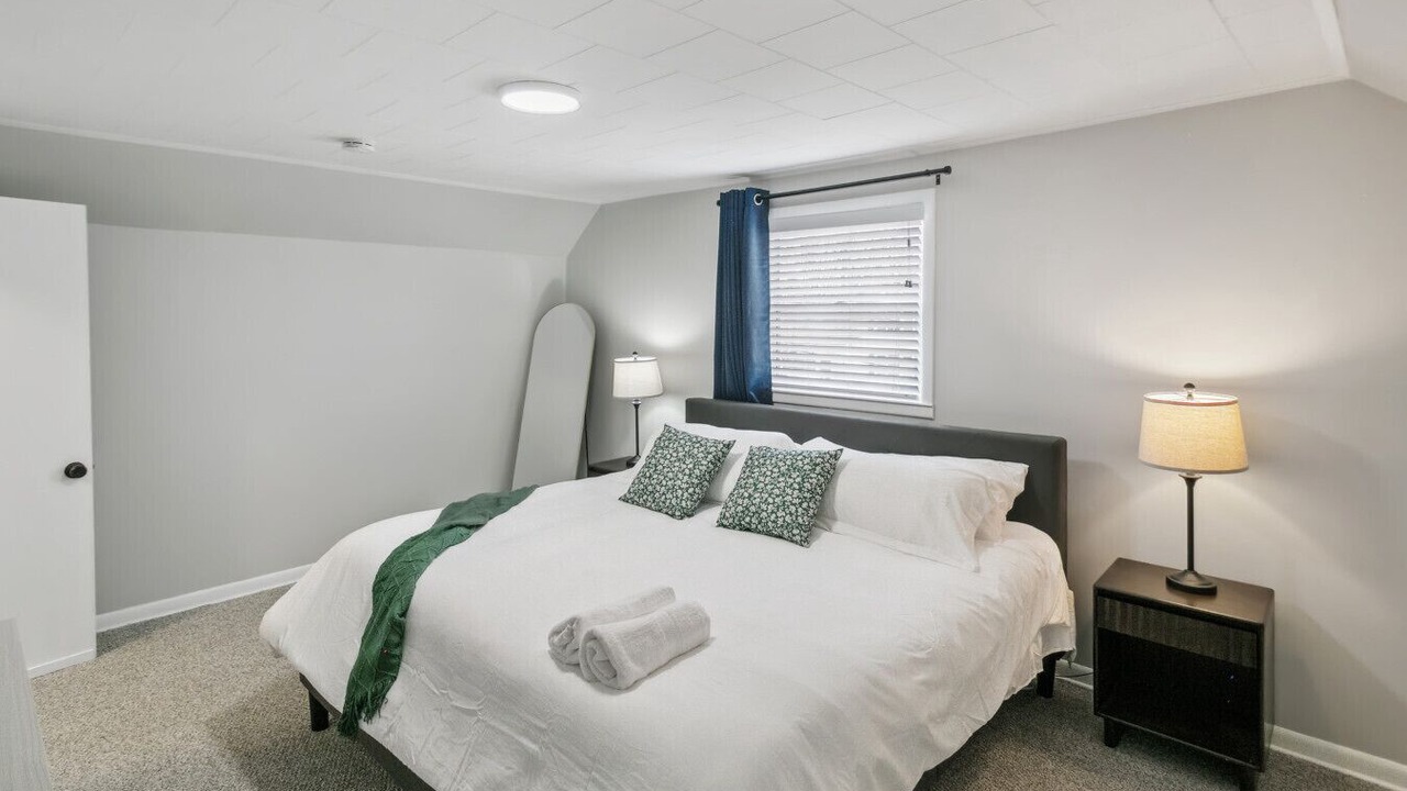 Photo of Bedroom in Libertyville