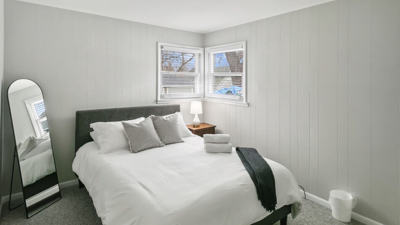 Photo of Bedroom in Libertyville