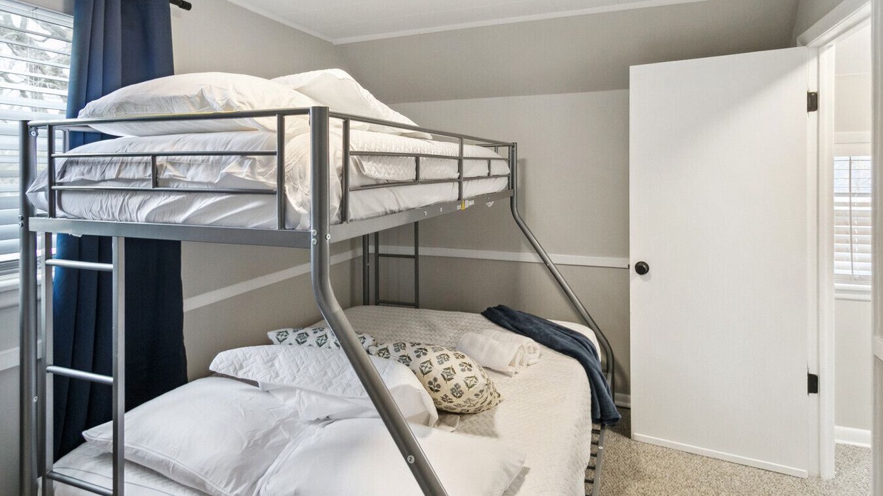 Photo of Bedroom in Libertyville
